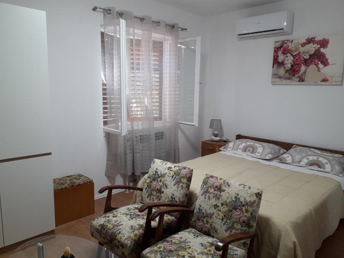 Soba Ivanka Mali Lošinj Esterno foto